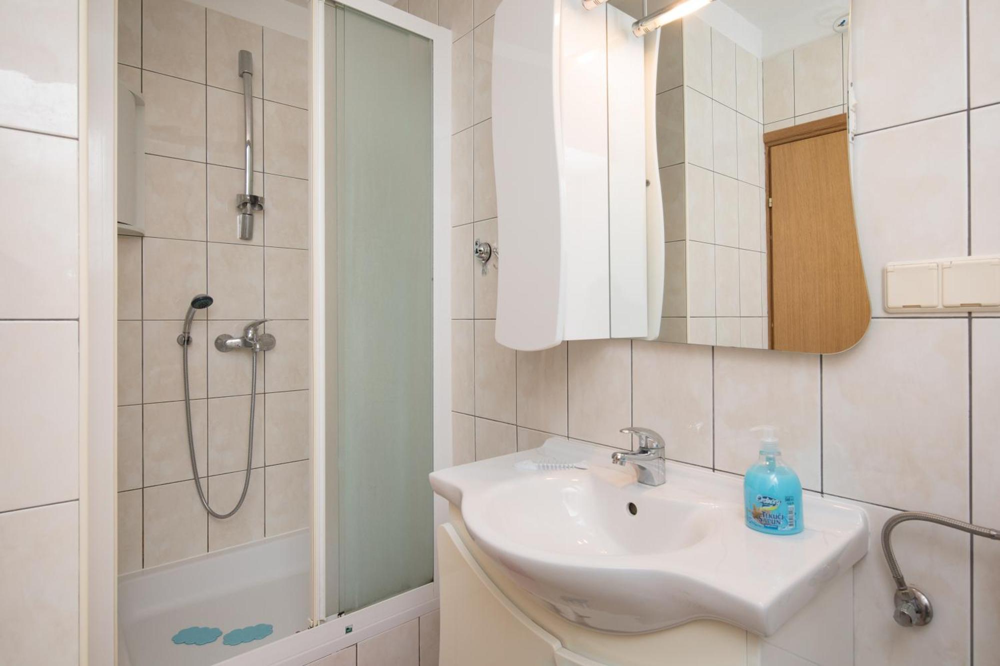 Beach Penthouse Diamond Omiš Zimmer foto